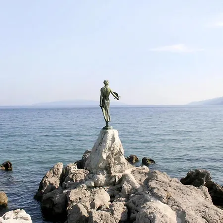 With A Parking Space - 7831 Apartman Opatija